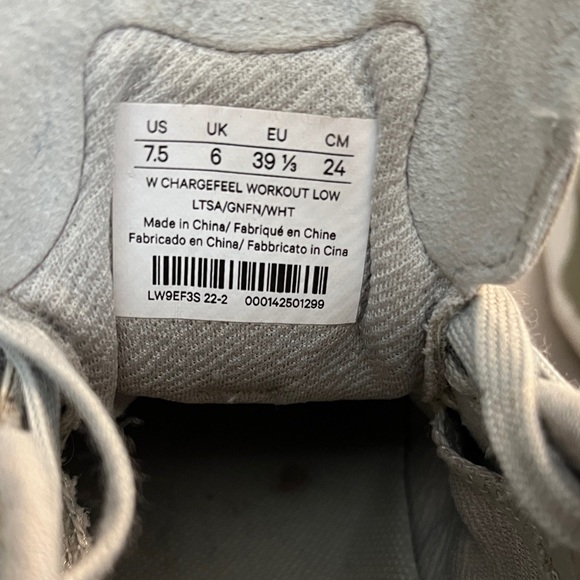 lululemon athletica Women's Light Gray and Olive Athletic Shoes - Picture 3 of 9